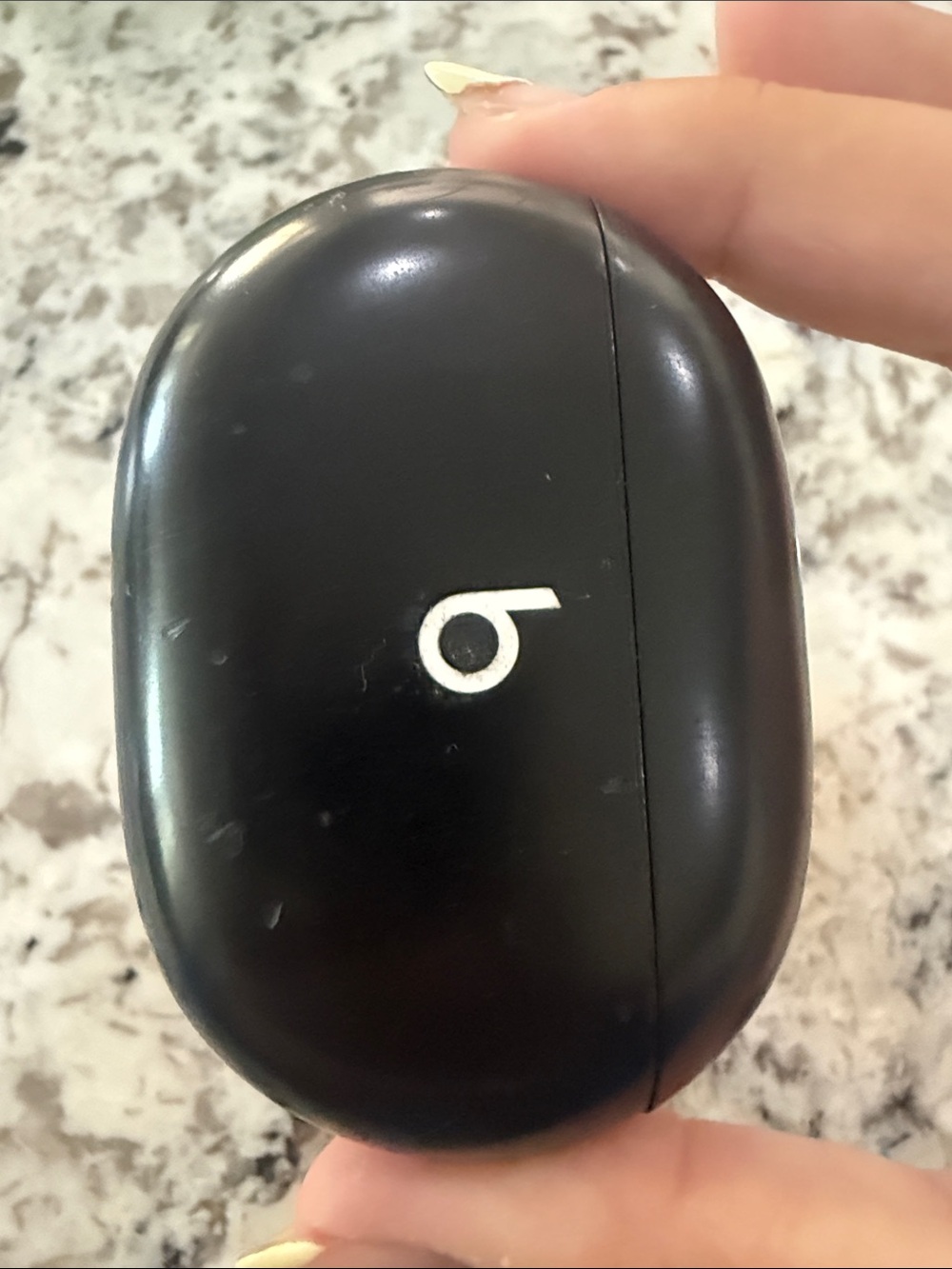 Beats Wireless Earbuds - Black - Picture 4 of 5